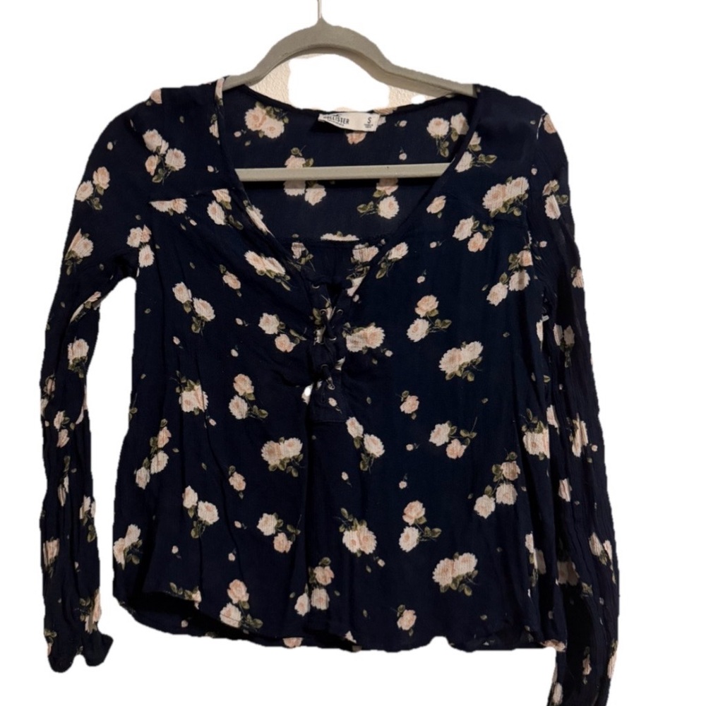 Hollister Navy Floral Tie-Front Blouse with Pink Flowers